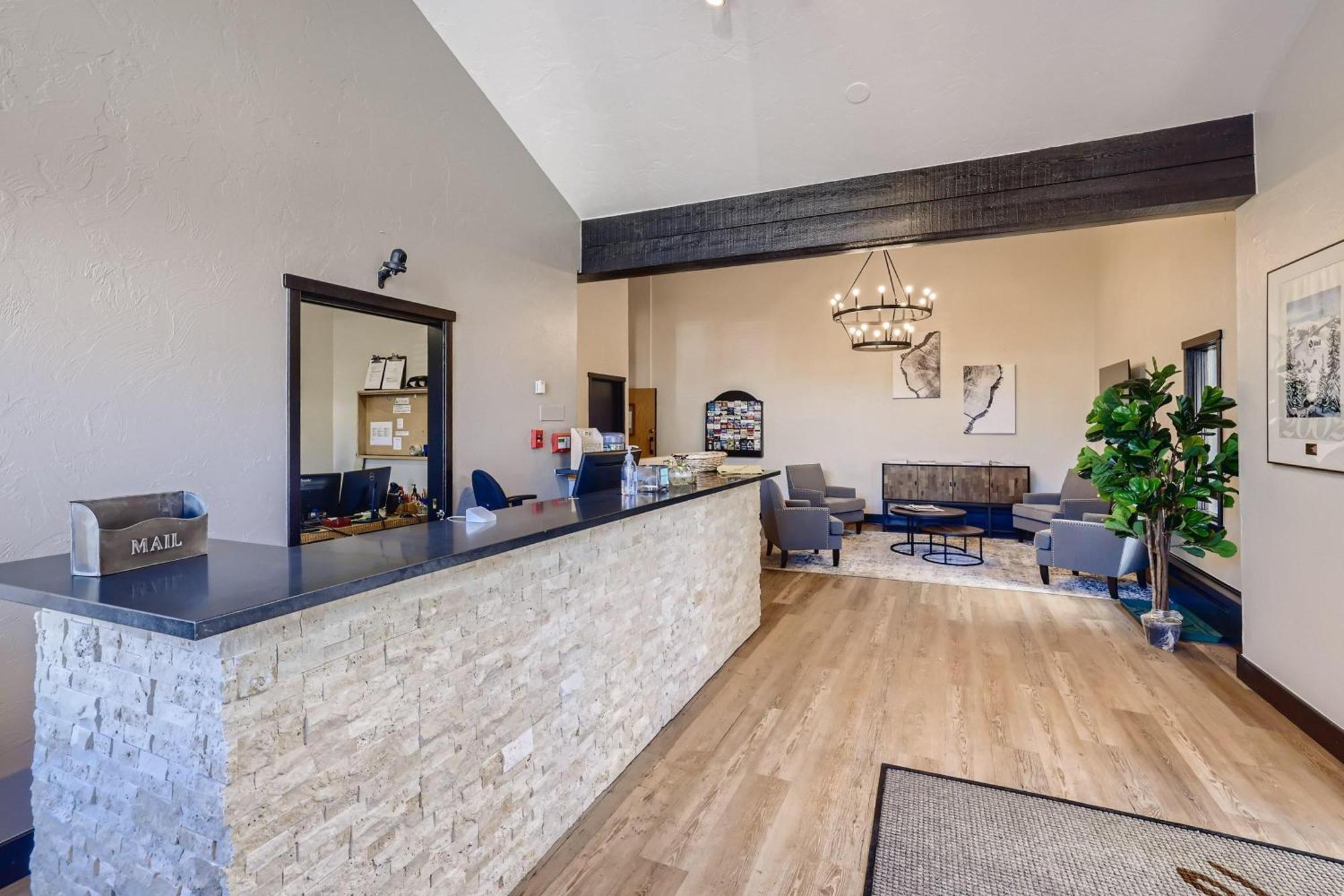 Lift House Lodge, Remodeled Downtown Lionshead Studio Condo Вейл Екстер'єр фото